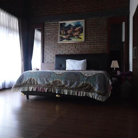 Villa Buleud Garut Εξωτερικό φωτογραφία